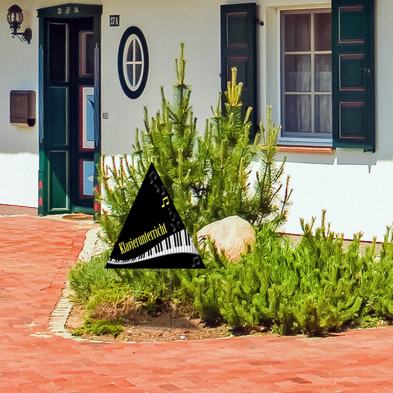 Gartenschild als Orientierungsshilfe