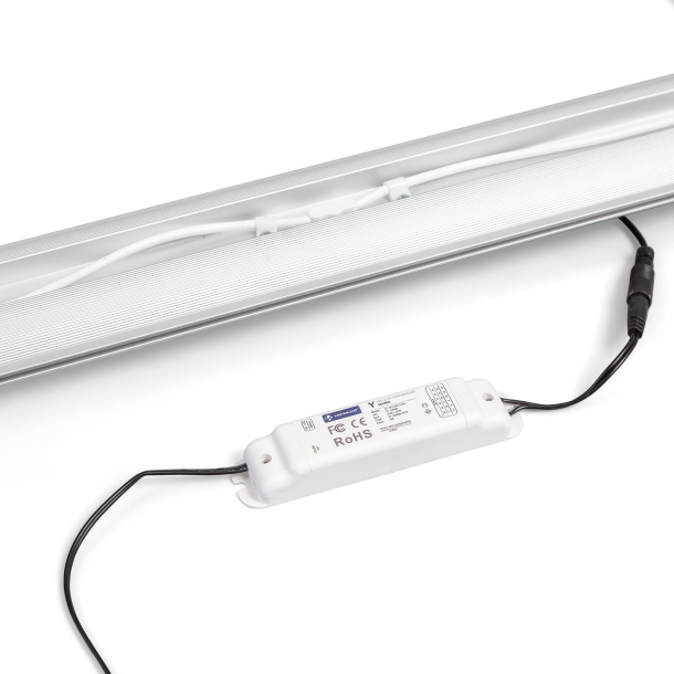 Dimmer - angebaut an Messewand Lightbox click