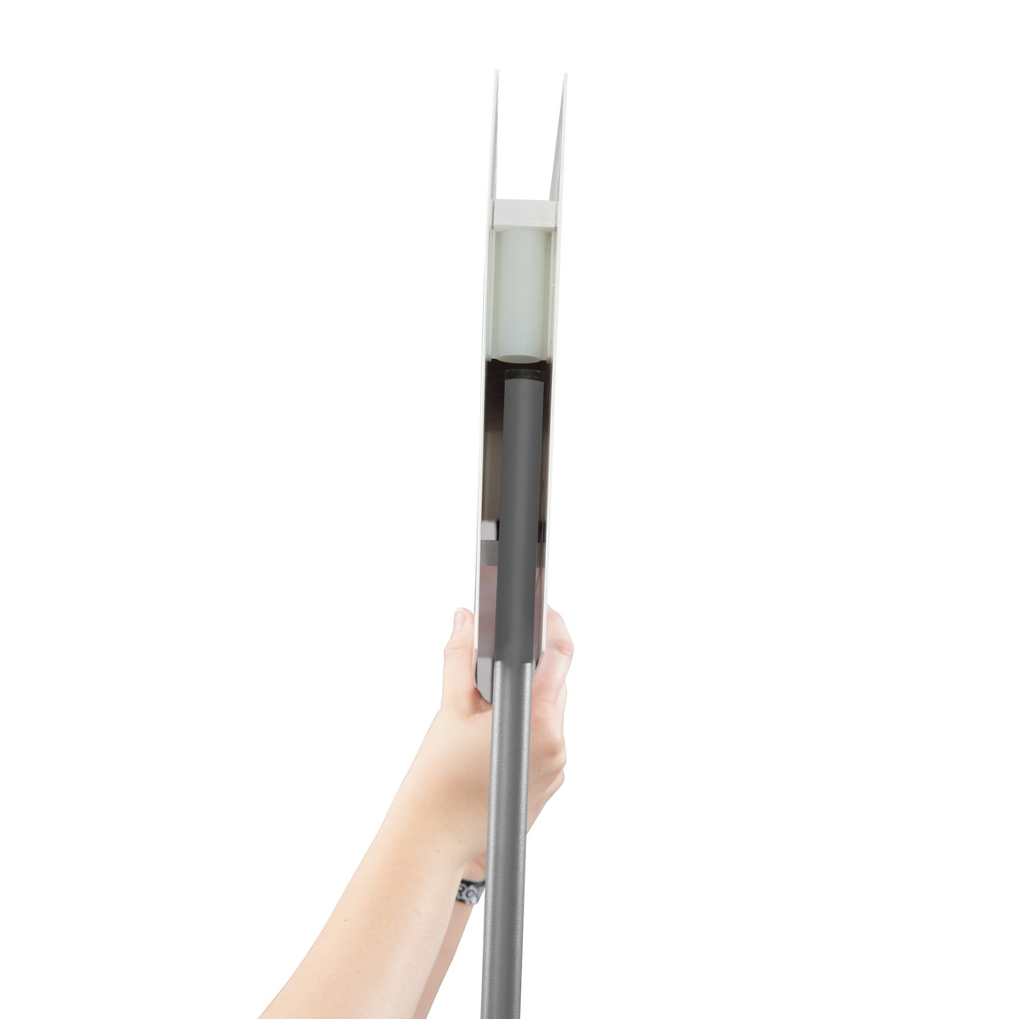 einfache Montage: Topschild auf die Stangen stecken - fertig