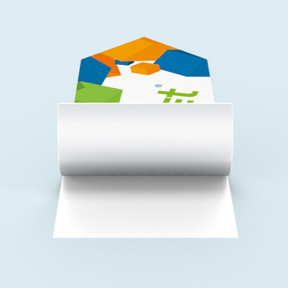 Vorderseite mit Motiv, unbedruckte Flächen und Rückseite weiß