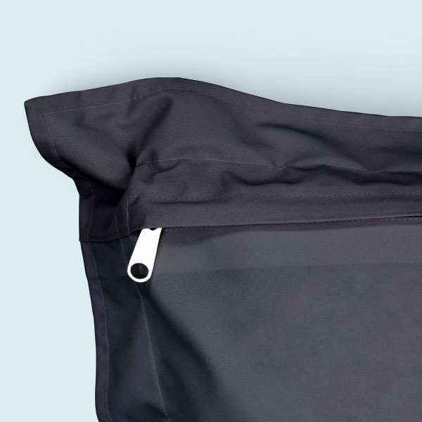Sitzsack eckig, Druckteil mit verdecktem Reißverschluss auf der Rückseite (oben)