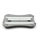 Displaykassetten wettergeschützt unter dem wasserbefüllbaren Fuß montiert