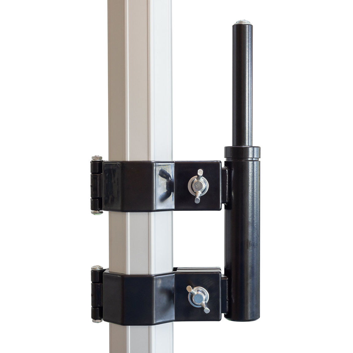 Befestigung der Halterung am Zeltpfosten